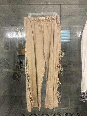 Beige Tie-Side Lightweight Pants